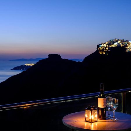 Vallas Apartments & Villas Firostefani Bagian luar foto